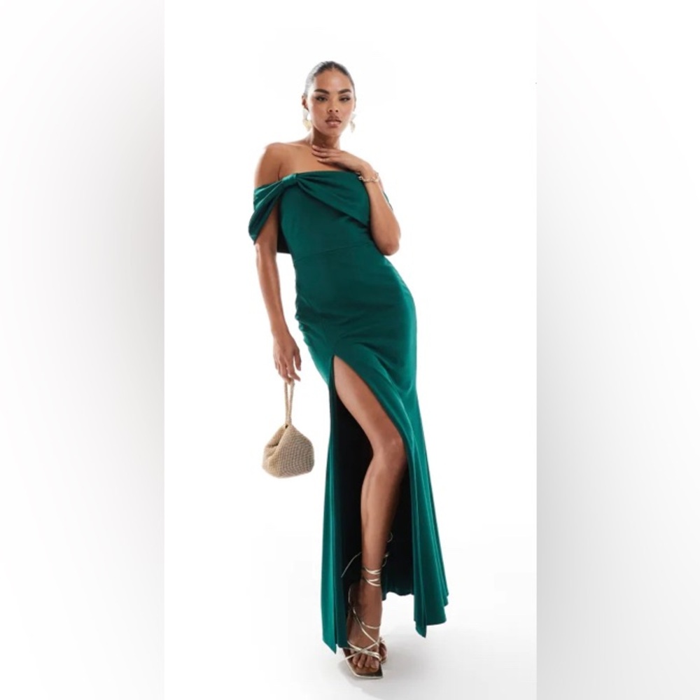 Elegant Green Off-Shoulder Dress
